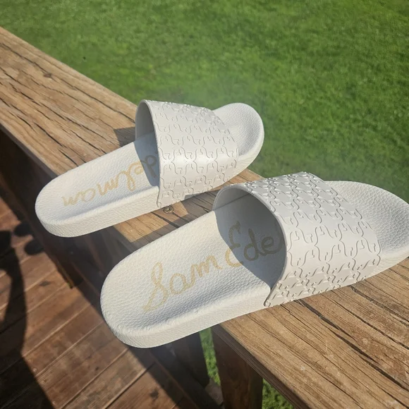 Sam Edelman Textured Rubber Slide Sandals - Picture 3 of 5